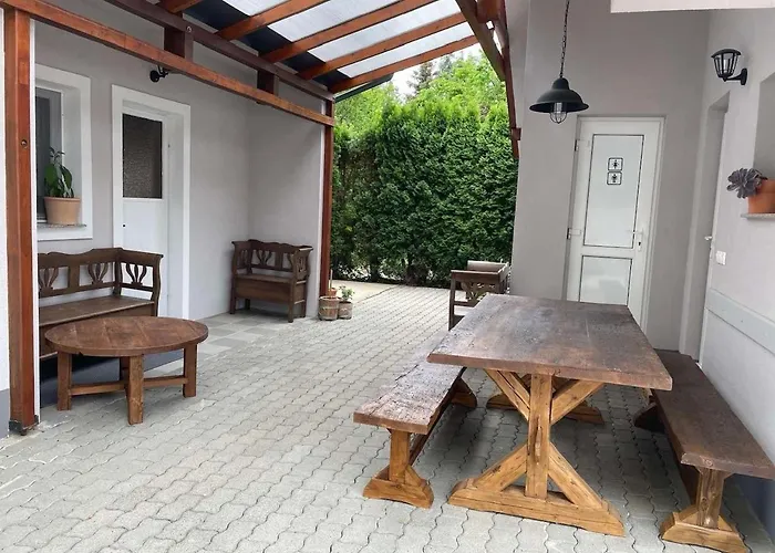 Πανσιόν Kapri Vendeghaz